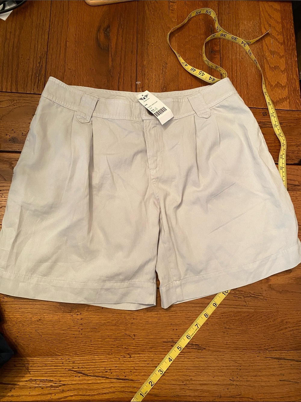 NWT Hardtail Pleated Jackie Short L light blue gray